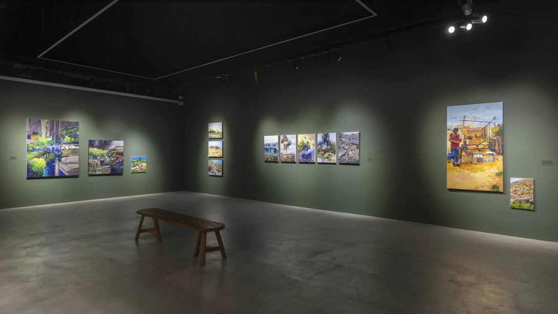 Mona Al Khaja, Caravan of colors through time, exhibition view. Courtesy of Aisha Alabbar Gallery