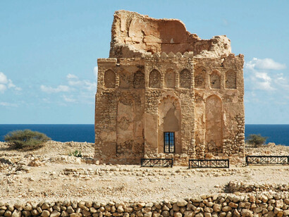 Ancient City of Qalhat - Bibi Maryam Mausoleum