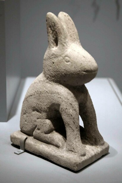 Rabbit sculpture by William Edmondson