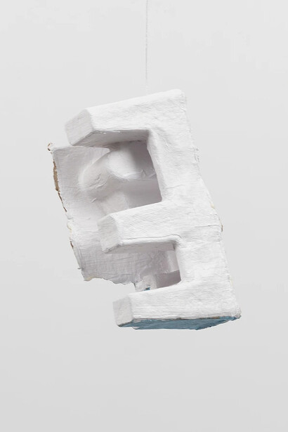 Carlos Bunga, Corner. Cocoon, 2013. Cortesia da Galeria Nara Roesler