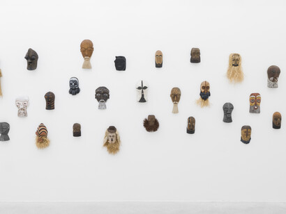 Maarten Vande Eynde, Hoaxing histories, exhibition view. Courtesy of Meessen