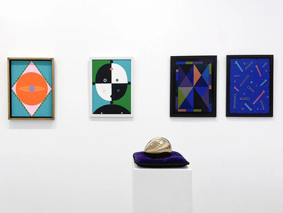 Frank Schwaiger, Alchemy – A brush with the universal, exhibition view. Courtesy of Bruno David Gallery