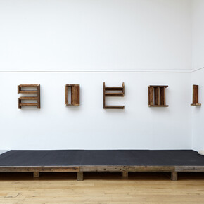 All images: Thea Djordjadze, Ma Sa i a ly e a se – de, 2015. Installation view at the South London Gallery. Photo Andy Stagg