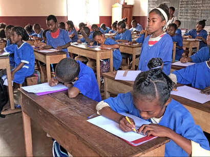 Desde 2016, Cristina amplió el horizonte impulsando proyectos de salud, educación y desarrollo social de las familias vulnerables, para ayudar especialmente a la infancia. Organización Malaria 40. Androy, provincia de Toliara,  sur de Madagascar  