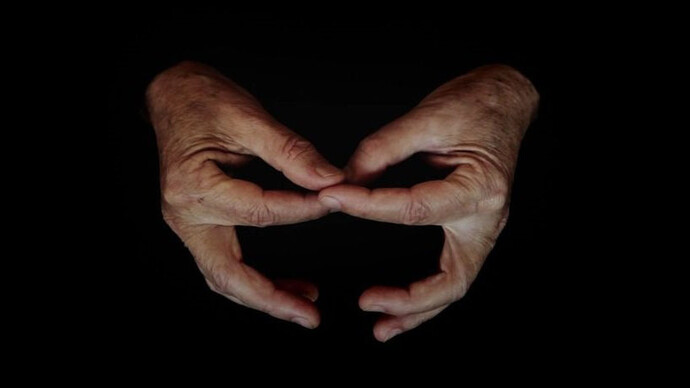 Hossein Valamanesh, Passing Time, 2011, sculpture, single-channel digital video, sound, colour, 4:02 minutes, Museum of Contemporary Art, donated through the Australian Government’s Cultural Gifts Program by GRANTPIRRIE Private, 2015, image courtesy and © the artist/ Licenced by Viscopy, 2016