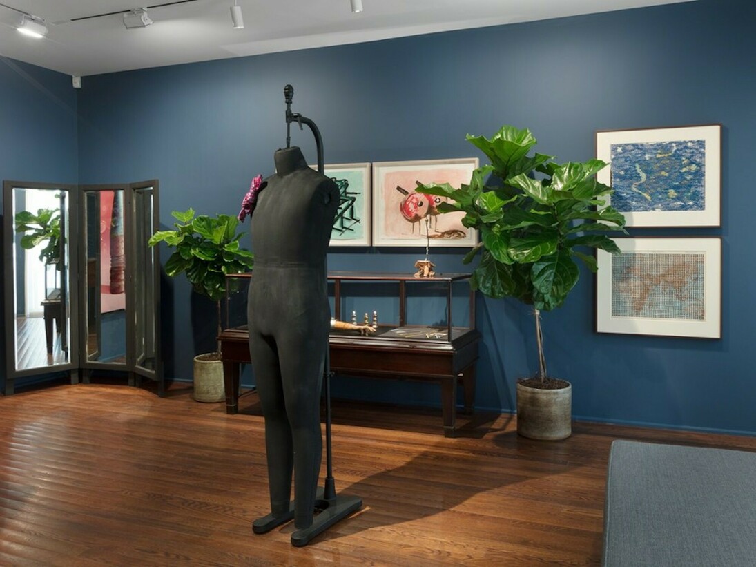 Portable Art, Exhibition view. Courtesy of Hauser & Wirth