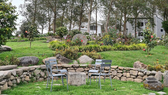 Entre otras actividades Maurizio Bianchi diseña jardines para quien conoce la materia