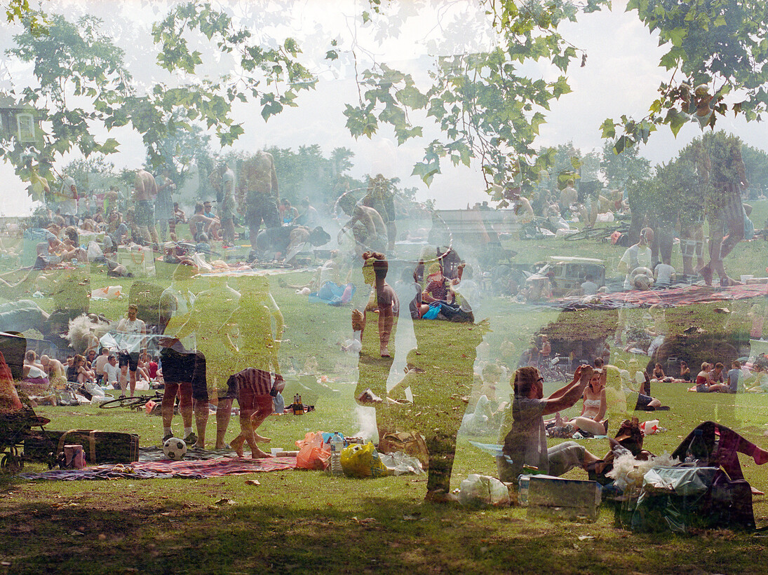 Simon Terrill, London Fields, 2015, C-Type Print, 140 x 79 cm, courtesy The Fine Art Society