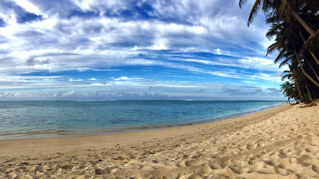Una spiaggia di Rarotonga, nella Polinesia neozelandese. Ph Micaela Zucconi