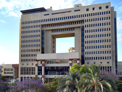 El edificio del Congreso Nacional de Chile es la sede que alberga las dos cámaras del Congreso Nacional desde 1990 a la fecha