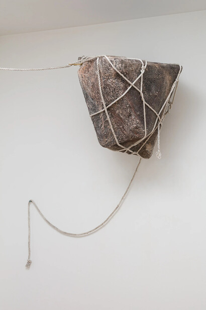 Gretchen Marie Schaefer, Enduring gravity, exhibition view. Courtesy of David B. Smith Gallery 