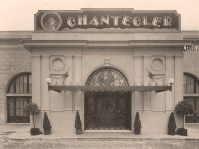 Fachada del Cabaret Chantecler