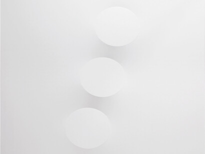 Turi Simeti, 3 ovali bianchi 140x180 cm. Courtesy Archivio Turi Simeti