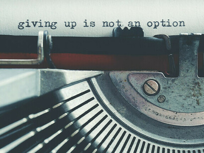 Identificar los momentos canónicos que impulsan la acción ayuda a comprender qué fuerzas conducen inevitablemente hacia el desenlace