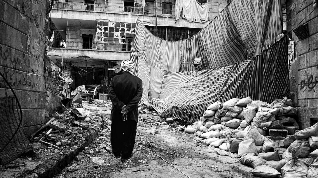 La responsabilidad de nuestras palabras y omisiones se vuelve crucial frente a la violencia y la injusticia, recordándonos que la paz requiere conciencia y acción