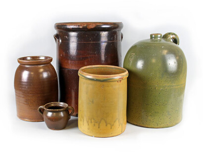 Texas ceramics, from land to hand, exhibition view. Courtesy of the Witte Museum