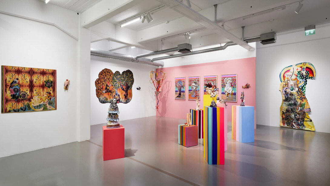 Valeria Montti Colque, Jag bär berget, du bär mig, exhibition view. Courtesy of Galleri Duerr