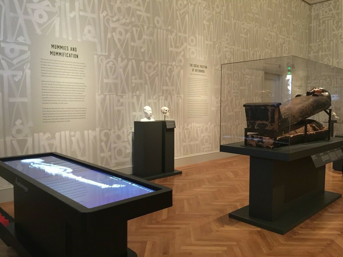 Mummies and Medicine, Exhibition view. Courtesy of Legion of Honor
