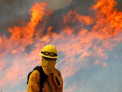 Firefighters battling to control the fires in California