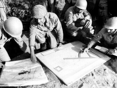  Tristes guerras   
sino es amor la empresa.   
Tristes, Tristes.1980-1988. Soldados iraníes en la guerra entre Irán e Irak