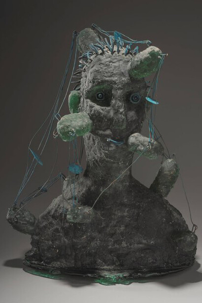 Hank Murta Adams, Beacon bust (spuds), 1998. Courtesy of the Museum of Glass