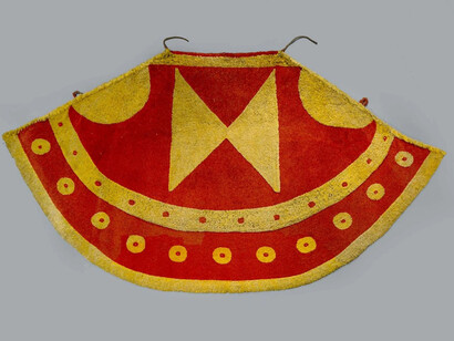 ʻAhu ʻula (cloak), Maui, Hawaiʻi, likely made before 1778. Courtesy of the British Museum