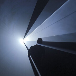 Anthony McCall. Courtesy of Albright-Knox Gallery