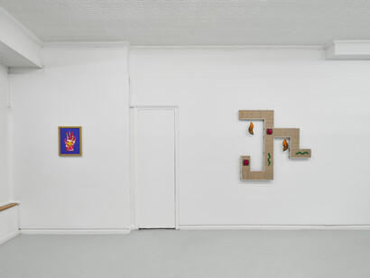 Chris Bogia, Fire island sun, exhibition view. Courtesy of Mrs.