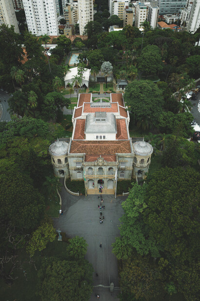O Palácio da Liberdade, situado na Praça da Liberdade, foi local de importantes acontecimentos na política admistrativa de Belo Horizonte, Minas Gerais, Brasil
