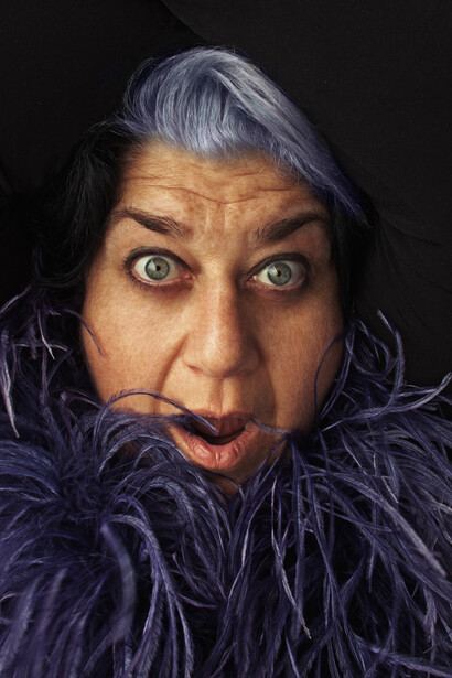 Un ritratto di Serra Yilmaz