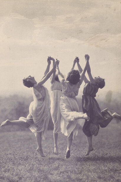 Frédéric Boissonnas, Towards the ideal: dancing young women (detail), 1910/printed 1912. Courtesy of Albertina Museum