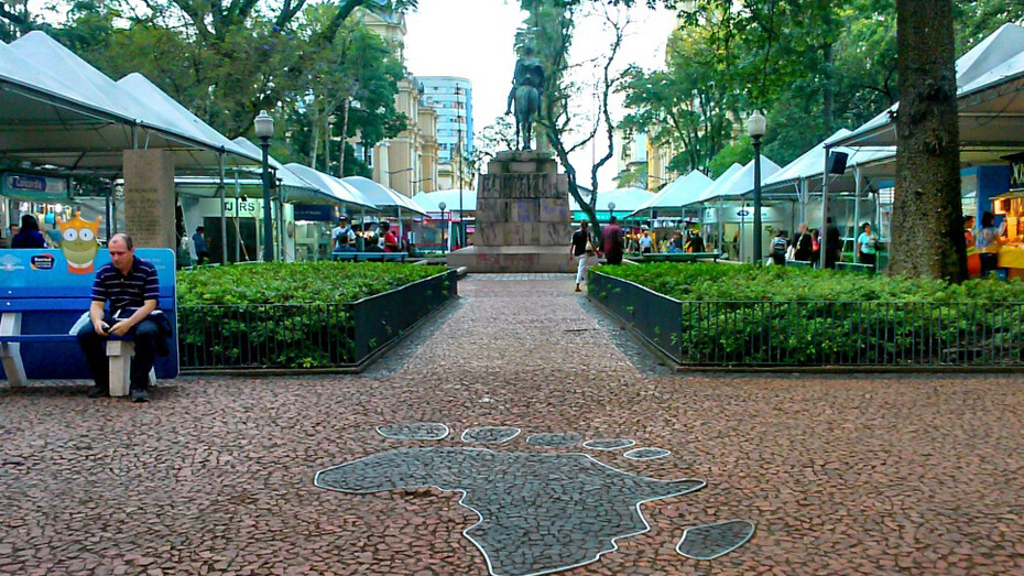 Feira do Livro de Porto Alegre na Praça da Alfândega