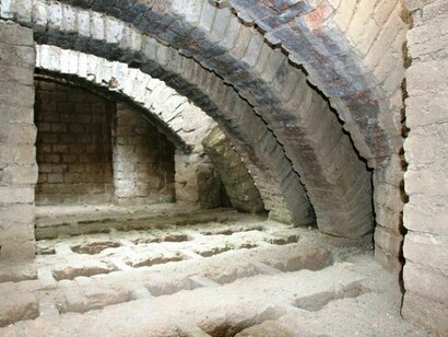 Die Archäologische Stätte von Cuenca: der Tunnel -Seite 