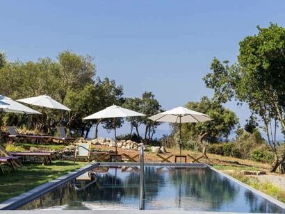 Villa Talamo, Fonteblanda, Italia, piscina esterna. Con l’arrivo delle prime giornate di bella stagione, apre anche il ristorante dove è possibile organizzare cene e pranzi con piatti italiani