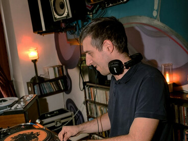 Buro&Doncaffe-Morning jazz-wake up with jazz and vinyl, Leila Records, Belgrade, Serbia