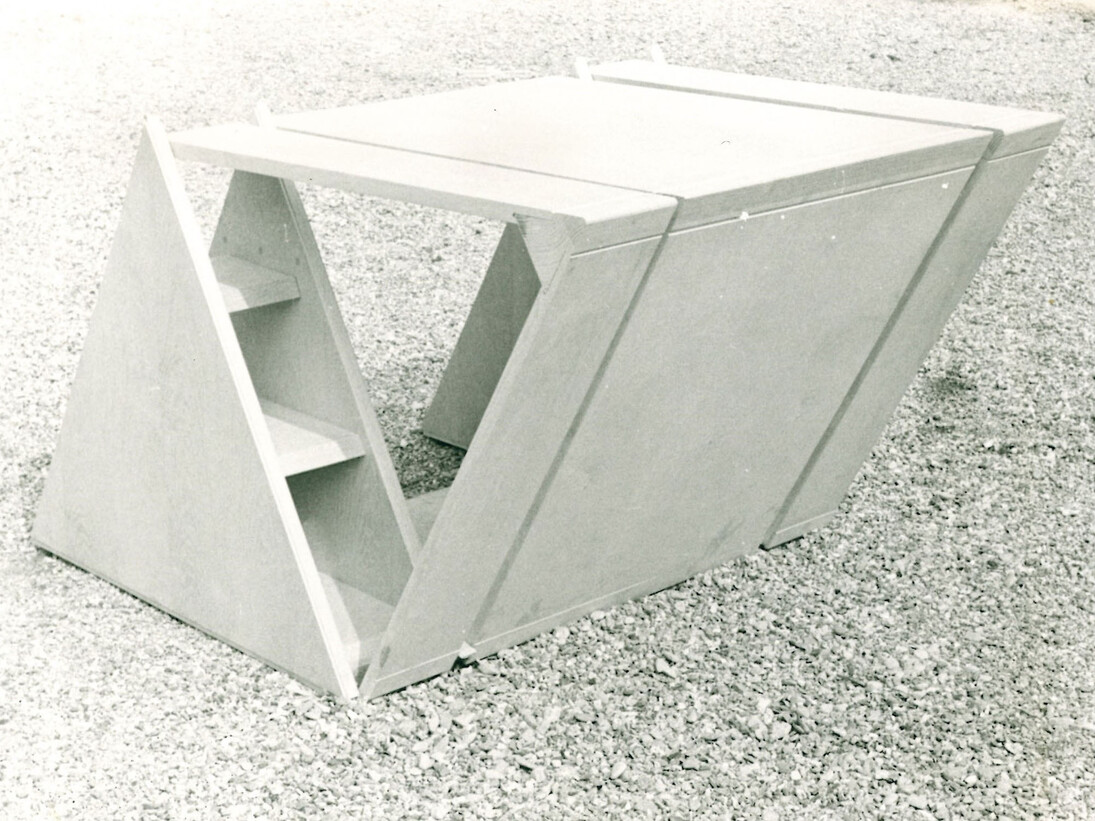 Ugo La Pietra, prototipo di un elemento del progetto Occultamento, 1972. Courtesy of MAC