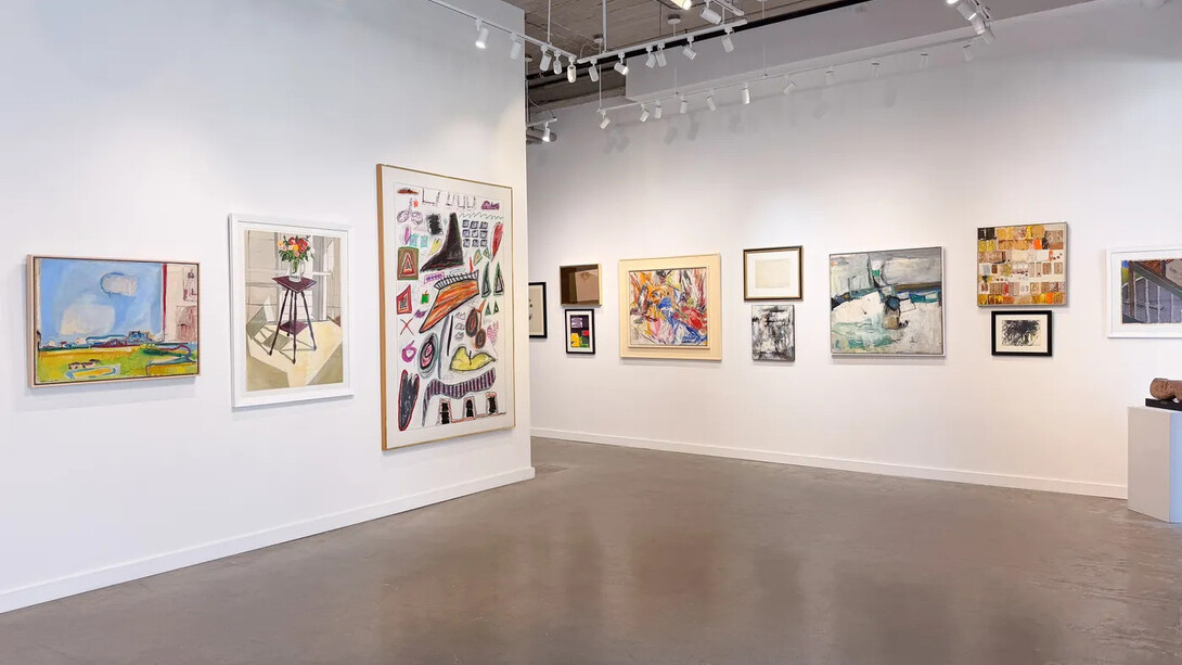 Various artists, Making space: American women artists and the century of change, exhibition view. Courtesy of Lincoln Glenn Gallery