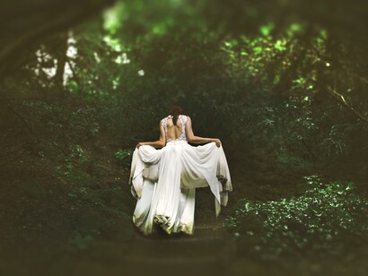 Novia en sesión fotográfica: ¿por qué casarse ha dejado de ser una opción entre los jóvenes?