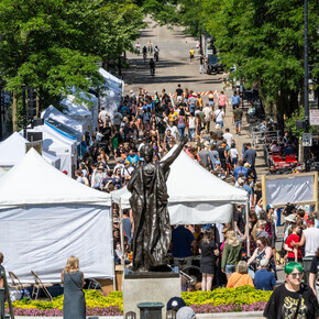 Art Fair on the Square, past edition, exhibition view. Courtesy of Art Fair on the Square