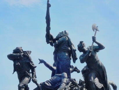 Una sección del Monumento Nacional, que muestra a William Walker en fuga