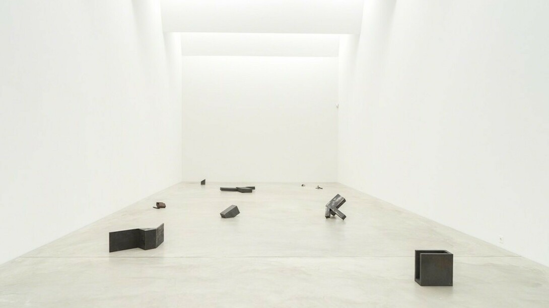 Joel Shapiro, Exhibition view. Courtesy of Kunstmuseum Winterthur