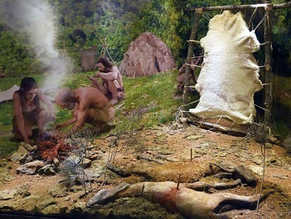 Diorama che mostra la vita al tempo dei cacciatori-raccoglitori, Museo Archeologico di Gaziantep, Turchia
