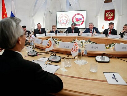 The First Deputy Chairman of the State Duma, Ivan Melnikov, meets with a delegation from the Chinese People's Association for Friendship with Foreign Countries