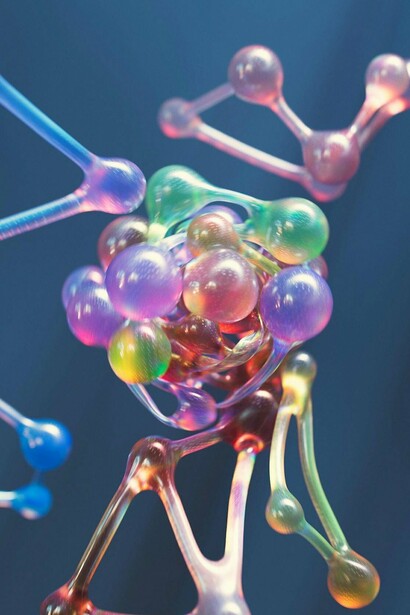 Todos esos granos cósmicos se cansan de acelerarse alborotados y locos saltando en el espacio