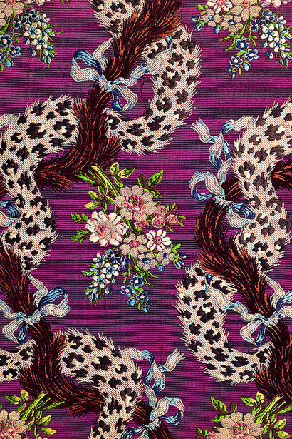Frammento di tessuto, Francia o Italia, sec. XVIII, terzo quarto - Lampasso broccato, n.inv. 81.01.153 - Prato, Museo del Tessuto