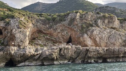 Accesso alla grotta Üçağızlı II, Turchia