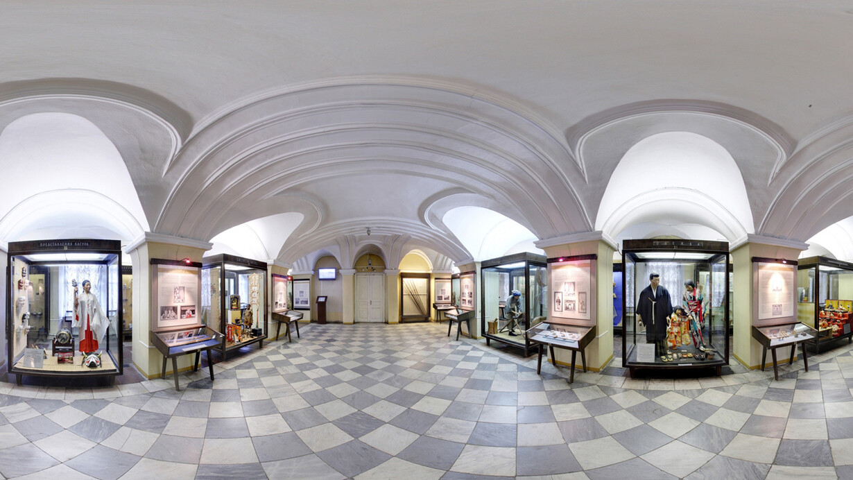 Japan, exhibition view. Courtesy of Kunstkamera
