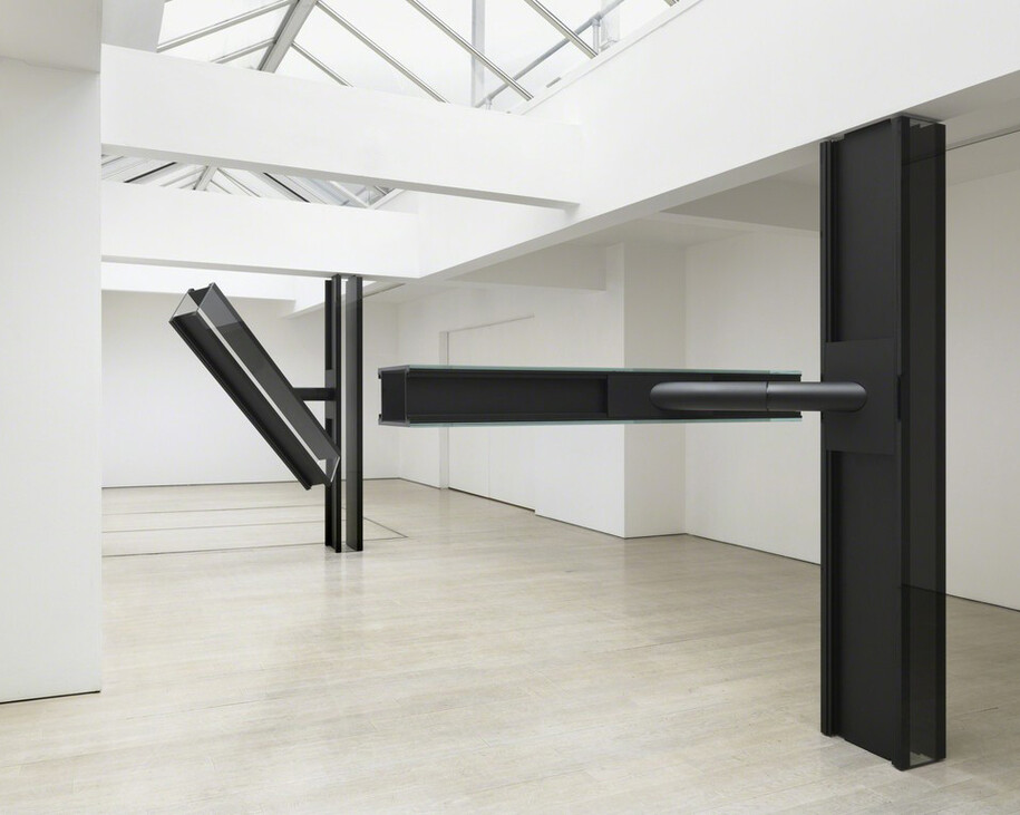 Sarah Oppenheimer, Exhibition view. Courtesy of Annely Juda Fine Art