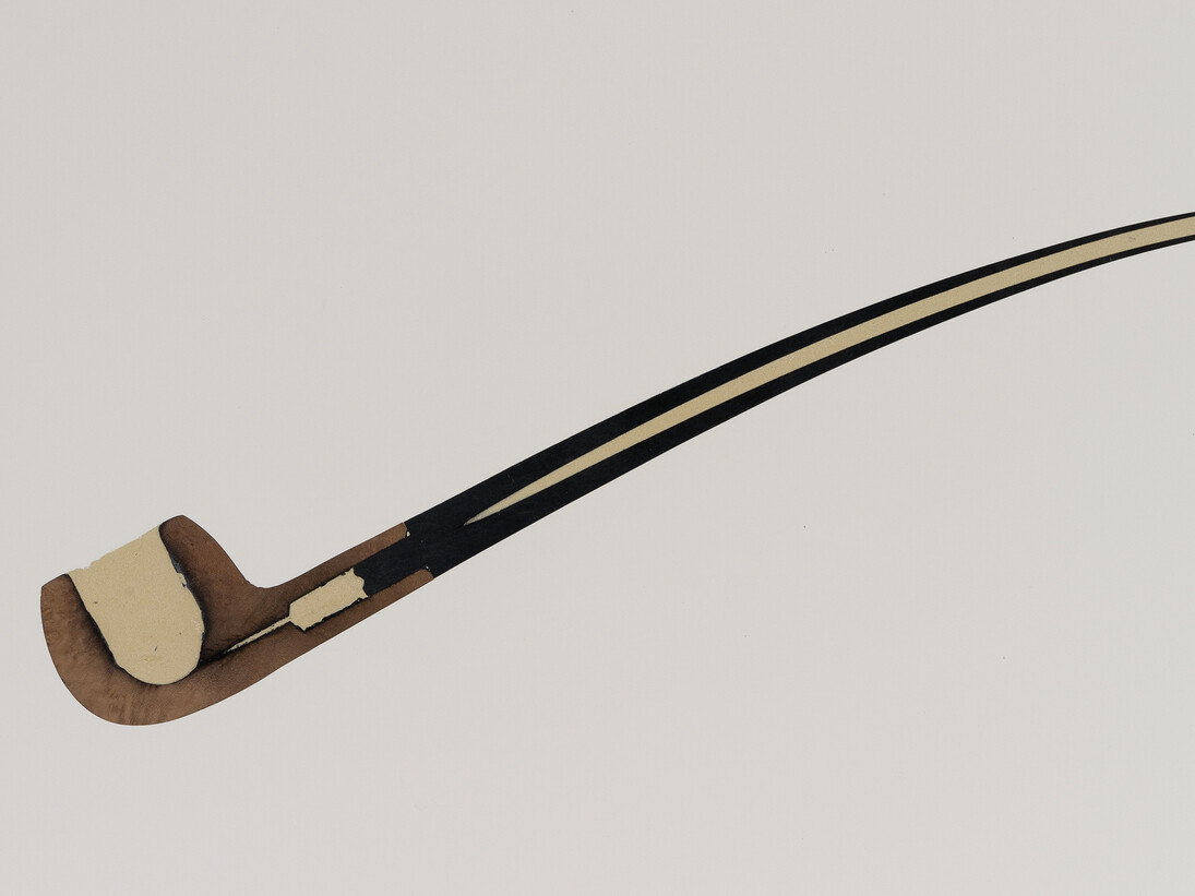Oliver Beer, Briar Churchwarden Pipe (Offside), 2014, Churchwarden's pipe, resin - object independant from wall, unique