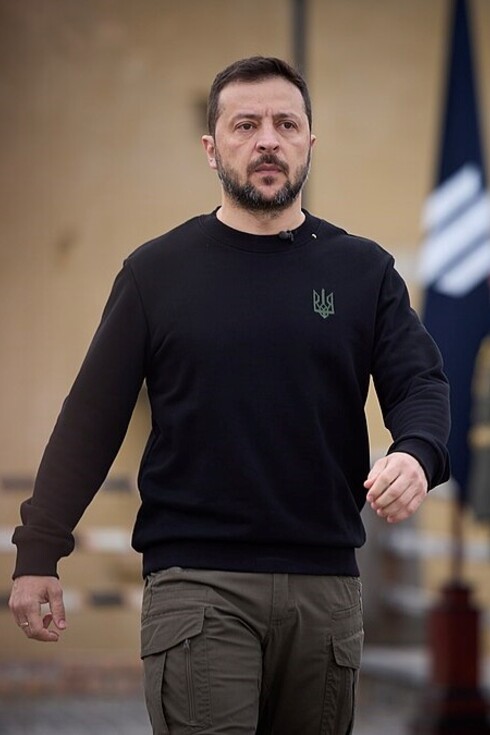 Si è impegnato a mantenere alta la resistenza ucraina, rafforzando la collaborazione internazionale per isolare diplomaticamente la Russia